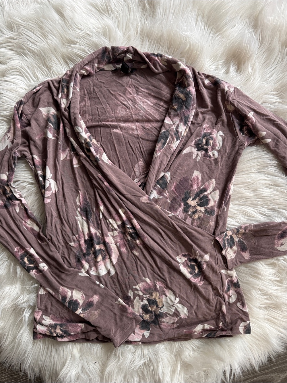 RW&CO. Mauve Floral Wrap-Front Long Sleeve Top